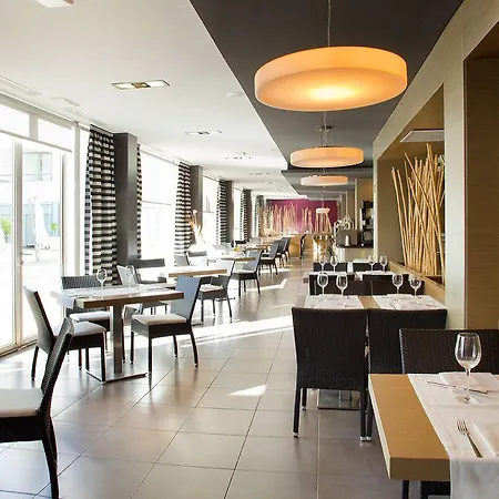 Baru ホテル サグント